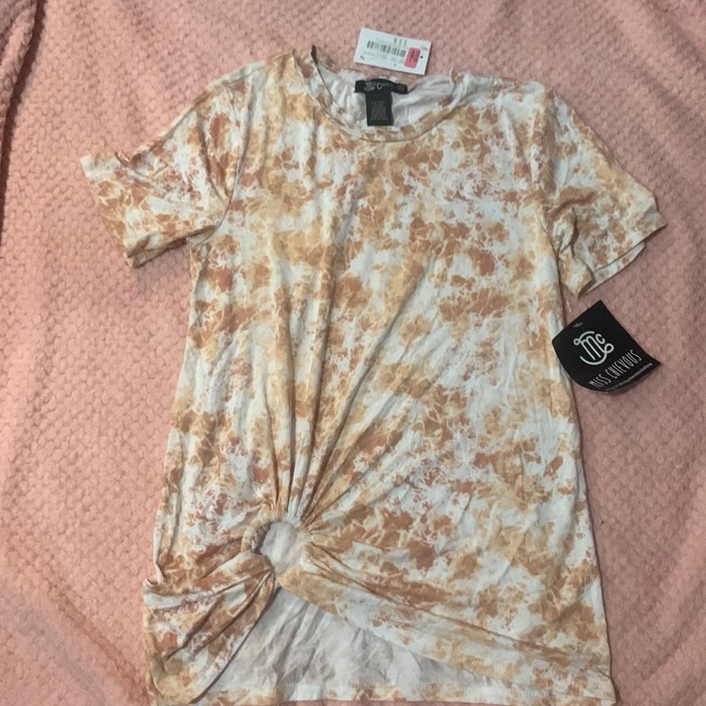 tee-shirt